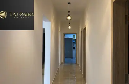 شقة - 3 غرف نوم - 2 حمامات للايجار في مون ريزيدنس - فيفث سكوير - التجمع الخامس - مدينة القاهرة الجديدة - القاهرة