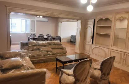 شقة - 2 غرف نوم - 2 حمامات للايجار في شارع دمشق - المهندسين - الجيزة