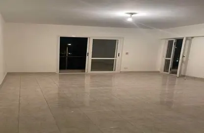 Apartment - 2 Bedrooms - 1 Bathroom for rent in El Rehab Extension - Al Rehab - New Cairo City - Cairo