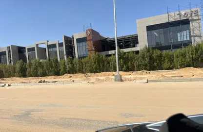 محل تجاري - استوديو - 2 حمامات للبيع في ماونتن فيو اى سيتي - كمبوندات التجمع الخامس - التجمع الخامس - مدينة القاهرة الجديدة - القاهرة