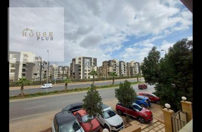 Apartment - 3 Bedrooms - 2 Bathrooms for sale in 8th District - Sheikh Zayed City - Giza