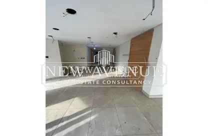 محل - استوديو - 4 حمامات للايجار في شارع عباس العقاد - المنطقة الأولى - مدينة نصر - القاهرة