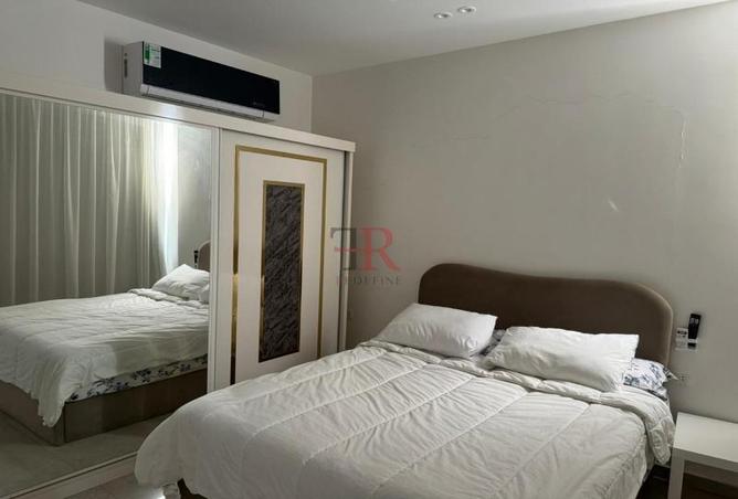 8015297 - Property Image 2