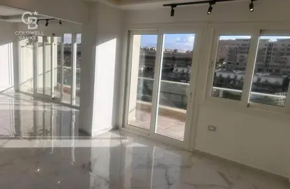 Apartment - 3 Bedrooms - 3 Bathrooms for sale in Mountain View iCity - 5th Settlement Compounds - The 5th Settlement - New Cairo City - Cairo