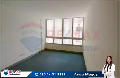 Medical Facility - Studio - 1 Bathroom for rent in Ahmed Shawky St. - Roushdy - Hay Sharq - Alexandria