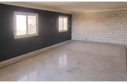 Apartment - 3 Bedrooms - 1 Bathroom for sale in Zayed 2000 - 4th District - Sheikh Zayed City - Giza Apartment - 3 Bedrooms - 1 Bathroom for sale in Zayed 2000 - 4th District - Sheikh Zayed City - Giza