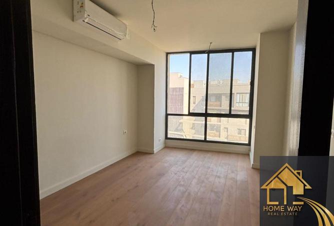 8233188 - Property Image 2