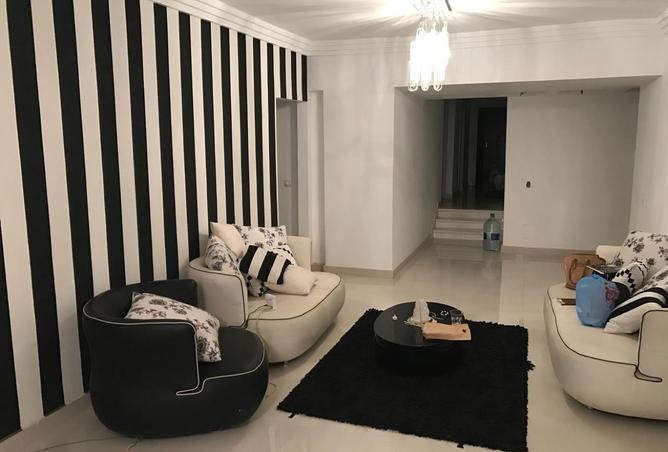 8117857 - Property Image 2