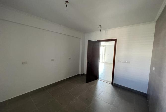 8075159 - Property Image 2
