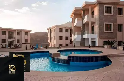 Chalet - 2 Bedrooms - 2 Bathrooms for sale in Al Ain Al Sokhna - Suez