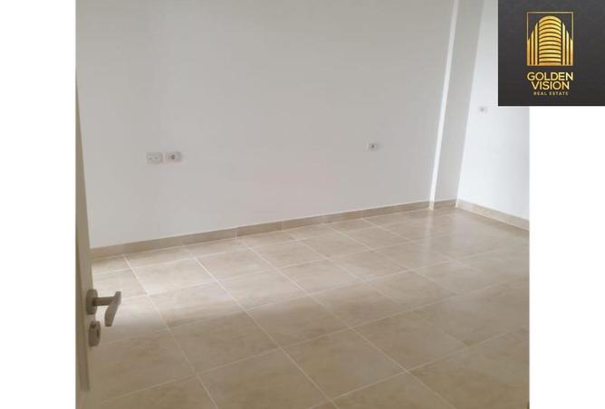 8111879 - Property Image 2