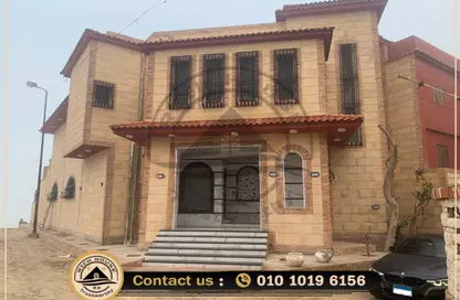 فيلا - 5 غرف نوم - 7 حمامات للبيع في شارع أبو تلات الرئيسى - الذراع البحري - حي العامرية - الاسكندرية