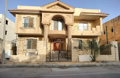 Villa - 5 Bedrooms - 7 Bathrooms for sale in Yasmine District - 14th District - Sheikh Zayed City - Giza