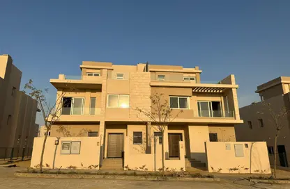 فيلا - 4 غرف نوم - 4 حمامات للبيع في نيو جيزة - طريق مصر اسكندرية الصحراوي - مدينة 6 أكتوبر - الجيزة