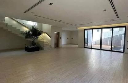 Villa - 5 Bedrooms - 4 Bathrooms for sale in Lake West - Sheikh Zayed Compounds - Sheikh Zayed City - Giza