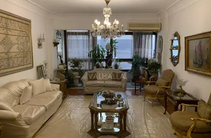 Apartment - 3 Bedrooms - 2 Bathrooms for sale in Al Mansour Mohamed St. - Zamalek - Cairo Apartment - 3 Bedrooms - 2 Bathrooms for sale in Al Mansour Mohamed St. - Zamalek - Cairo