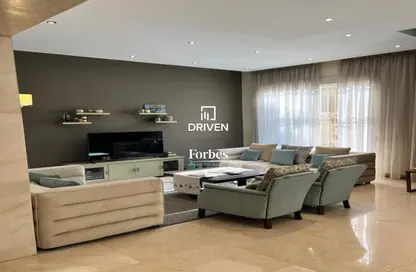 Townhouse - 4 Bedrooms - 4 Bathrooms for sale in Jeera - 13th District - Sheikh Zayed City - Giza