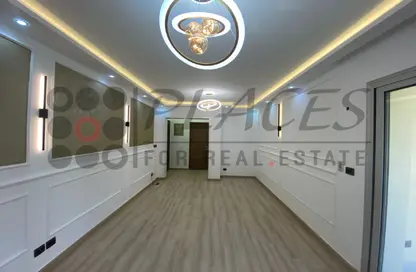 Apartment - 2 Bedrooms - 1 Bathroom for sale in Madinaty - Cairo