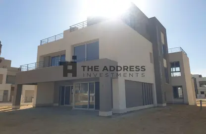 Villa - 5 Bedrooms - 5 Bathrooms for sale in Palm Hills New Cairo - 5th Settlement Compounds - The 5th Settlement - New Cairo City - Cairo