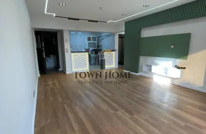 Apartment - 2 Bedrooms - 1 Bathroom for rent in El Rehab Extension - Al Rehab - New Cairo City - Cairo