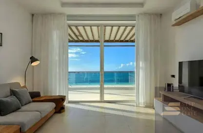 Chalet - 2 Bedrooms - 2 Bathrooms for sale in Remal - Ras Al Hekma - North Coast