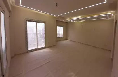 Apartment - 4 Bedrooms - 5 Bathrooms for rent in Ramblas - North Investors Area - New Cairo City - Cairo