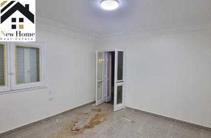 شقة - 3 غرف نوم - 2 حمامات للبيع في شارع سوريا - المهندسين - الجيزة
