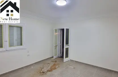شقة - 3 غرف نوم - 2 حمامات للبيع في شارع سوريا - المهندسين - الجيزة
