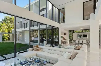 فيلا - 5 غرف نوم - 4 حمامات للبيع في الكارما جيتس - مدينة زايد الجديدة - الشيخ زايد - الجيزة