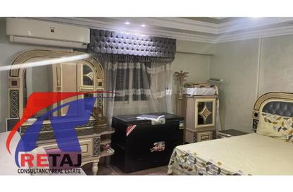 شقة - 3 غرف نوم - 3 حمامات للبيع في شارع الدكتور حسن الشريف - المنطقة الثامنة - مدينة نصر - القاهرة