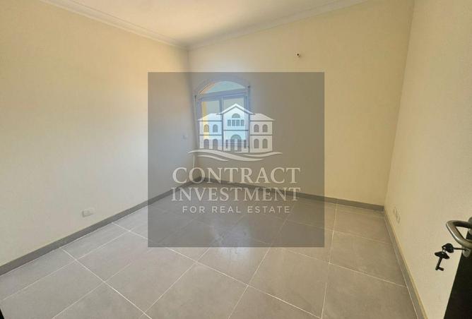 8008281 - Property Image 3