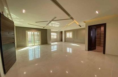 Apartment - 3 Bedrooms - 3 Bathrooms for sale in Pyramids Hills - Cairo Alexandria Desert Road - 6 October City - Giza