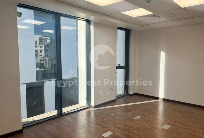 8233757 - صورة العقار 2