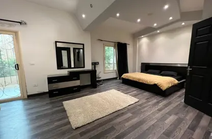 شقة - 2 غرف نوم - 2 حمامات للبيع في شارع دكتور ياسين عبد الغفار - المنطقة ج - حى جنوب الاكايمية - مدينة القاهرة الجديدة - القاهرة