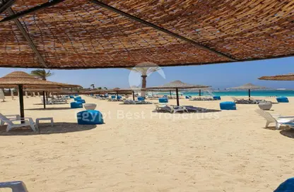 Chalet - 2 Bedrooms - 2 Bathrooms for sale in Koun - Ras Al Hekma - North Coast
