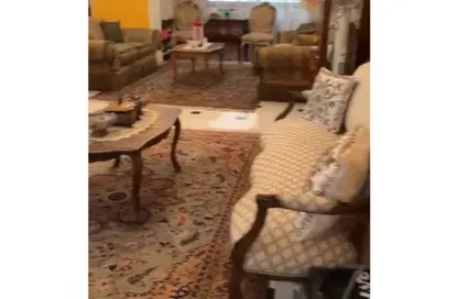 شقة - 3 غرف نوم - 1 حمام للبيع في شارع عبد الله ابن الطاهر - المنطقة السادسة - مدينة نصر - القاهرة