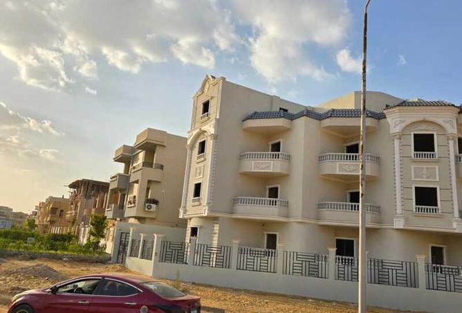 8180455 - Property Image 2