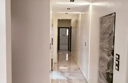 Apartment - 3 Bedrooms - 3 Bathrooms for sale in Al Bostan St. - 9th District - Sheikh Zayed City - Giza