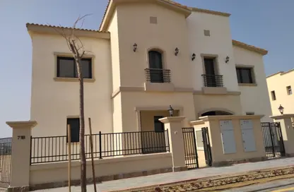 Twin House - 4 Bedrooms - 5 Bathrooms for sale in Levana - Uptown Cairo - Mokattam - Cairo
