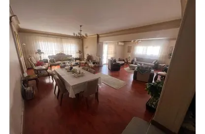 Apartment - 3 Bedrooms - 3 Bathrooms for sale in Nabil Al Wakkad St. - Ard El Golf - Heliopolis - Masr El Gedida - Cairo