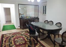 Apartment - 3 bedrooms - 1 bathroom for للايجار in Kafr Abdo St. - Kafr Abdo - Roushdy - Hay Sharq - Alexandria