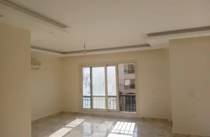 Apartment - 4 Bedrooms - 3 Bathrooms for rent in Stone Residence - 5th Settlement Compounds - The 5th Settlement - New Cairo City - Cairo