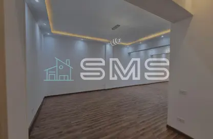 Duplex - 5 Bedrooms - 5 Bathrooms for sale in Doctor Ali Mosharafa St. - Al Narges 6 - Al Narges - New Cairo City - Cairo