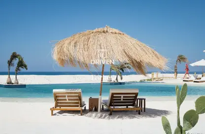 شاليه - 2 غرف نوم - 2 حمامات للبيع في كالي كوست - راس الحكمة - الساحل الشمالي