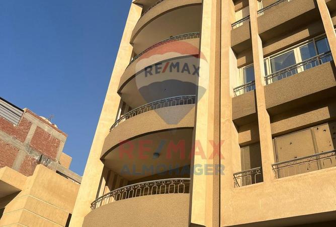 8279408 - Property Image 3