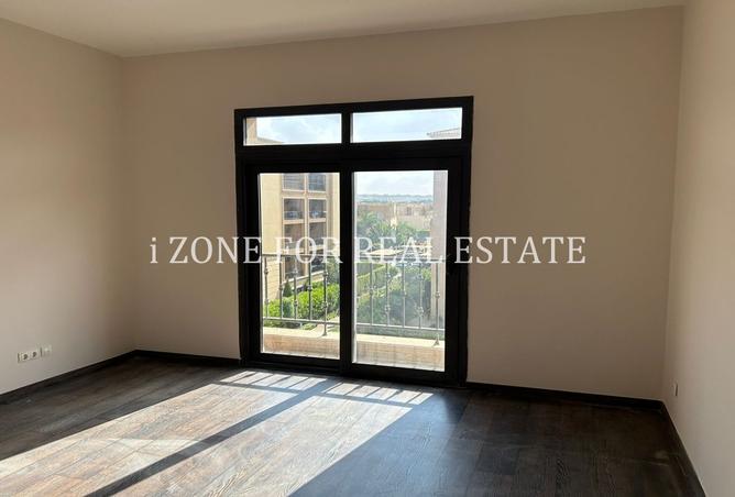 8233812 - Property Image 3