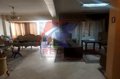 Apartment - 3 Bedrooms - 2 Bathrooms for sale in Al Sheikh Mohammed Al Nadi St. - 6th Zone - Nasr City - Cairo