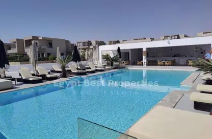Chalet - 2 Bedrooms - 2 Bathrooms for sale in Azha North - Ras Al Hekma - North Coast