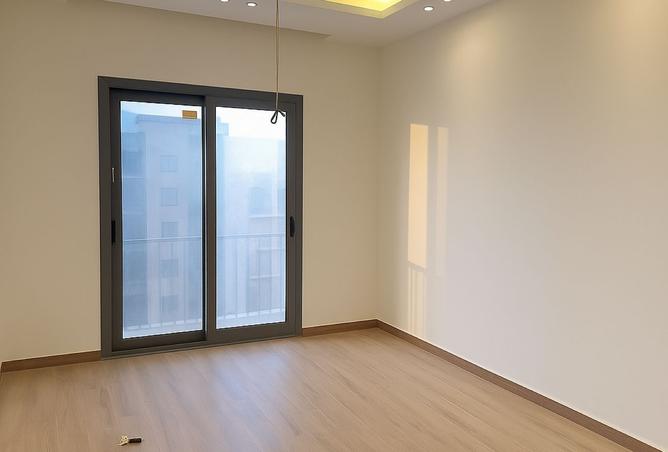 8363393 - Property Image 3