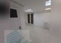 Apartment - 5 Bedrooms - 2 Bathrooms for rent in Mohammed Al Eqbal St. - Laurent - Hay Sharq - Alexandria